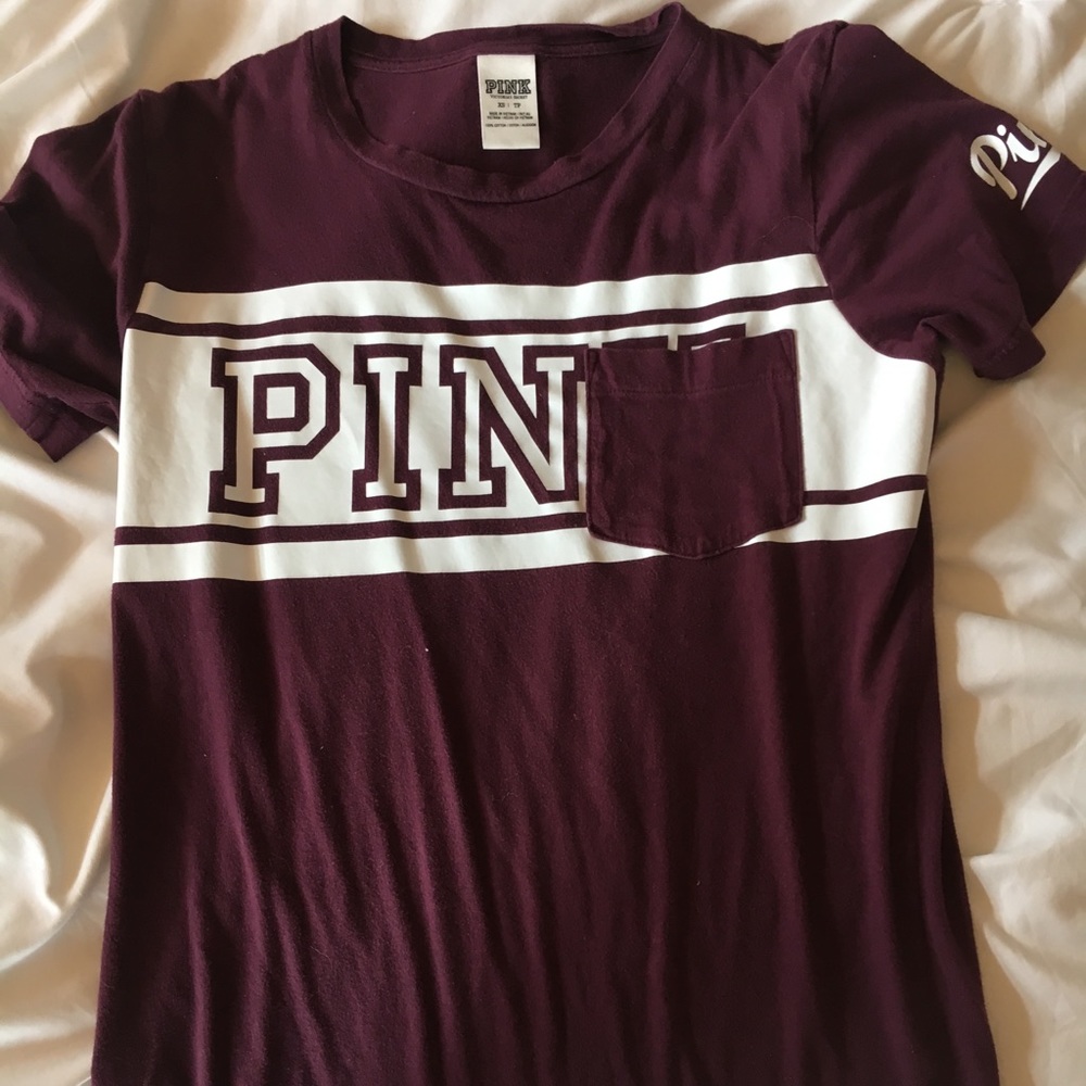 Maroon lounge tee VS Pink